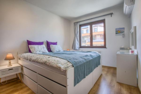 Pastels - 2BD in Trinity Bansko with underground parking